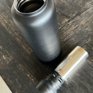 Tea infuser to-go mug